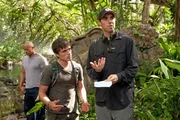 L - R: Dwayne Johnson als Hank,Josh Hutcherson als Sean, Brad Peyton