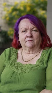 Carol Walker, Freundin der Tyrrell-Familie