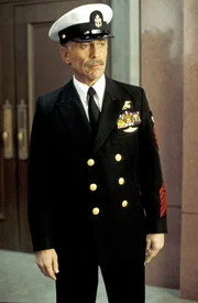 Chief Petty Officer Paul Bauwer (Bruce Weitz)