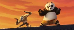 Vom Lehrling zum Meister: Jetzt soll Po (r.) Kung Fu lehren, um dem b&ouml;sartigen Kai die Stirn bieten zu k&ouml;nnen - doch das ist mit den tollpatschigen Pandas gar nicht so leicht ...