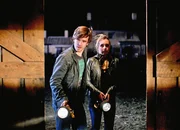 Ty (Graham Wardle, l.); Amy (Amber Marshall, r.) Ty (Graham Wardle, l.); Amy (Amber Marshall, r.)