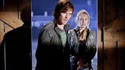 Ty (Graham Wardle) und Amy (Amber Marshall) sind sich sicher, dass in dem Stall etwas nicht mit rechten Dingen zugeht. Ty (Graham Wardle) und Amy (Amber Marshall) sind sich sicher, dass in dem Stall etwas nicht mit rechten Dingen zugeht.