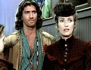 Als Michaela (Jane Seymour) zurückkehrt, muss sie von Sully (Joe Lando) erfahren, dass fast alle ihre Freunde vor dem finanziellen Ruin stehen. Als Michaela (Jane Seymour) zurückkehrt, muss sie von Sully (Joe Lando) erfahren, dass fast alle ihre Freunde vor dem finanziellen Ruin stehen.