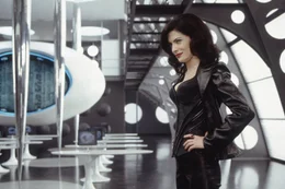 Serleena (Lara Flynn Boyle)