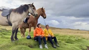 Nach dem langen Ritt gönnen sich Anna und Evelyn eine kleine Pause. (Evelyn Ýr) Nach dem langen Ritt gönnen sich Anna und Evelyn eine kleine Pause. (Evelyn Ýr)
