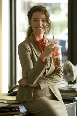 Um schnell an Geld zu kommen, heuert Stephanie Plum (Katherine Heigl) bei ihrem Vetter als Kautionsagentin an und wird zur Kopfgeldj&auml;gerin...