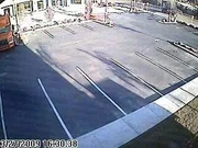 Überwachungskamera-Aufnahme außerhalb der Cantu Residenz