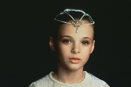 Die kindliche Kaiserin (Tami Stronach) fleht den jungen Bastian um Hilfe an ...