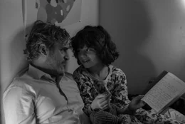 Zwischen Johnny (Joaquin Phoenix, li.) und Jesse (Woody Norman, re.) entsteht nach und nach eine tiefe emotionale Verbindung.