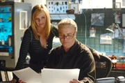 Catherine (Marg Helgenberger) und Grissom (William Petersen) sind von der Brutalit&auml;t, mit der der M&ouml;rder vorgegangen ist, entsetzt.
