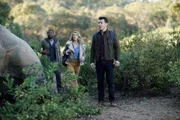 LA BREA - "Pilot" - Pictured: (l-r) Chike´ Okonkwo as Ty Coleman, Natalie Zea as Eve Harris, Jon Seda as Dr. Samuel Valez LA BREA - "Pilot" - Pictured: (l-r) Chike´ Okonkwo as Ty Coleman, Natalie Zea as Eve Harris, Jon Seda as Dr. Samuel Valez