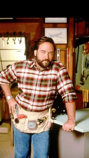 Al (Richard Karn) wird von einer Zeitschrift zum attraktivsten Junggesellen der Stadt gewählt. Von der Damenwelt bestürmt, hält Al sich schon bald für den größten Liebhaber aller Zeiten... Al (Richard Karn) wird von einer Zeitschrift zum attraktivsten Junggesellen der Stadt gewählt. Von der Damenwelt bestürmt, hält Al sich schon bald für den größten Liebhaber aller Zeiten...