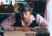 Mickey O'Neil (Brad Pitt)