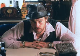 Mickey O'Neil (Brad Pitt)