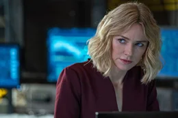 Jemma Wells (Naomi Watts)  Die Verwendung des sendungsbezogenen Materials ist nur mit dem Hinweis und Verlinkung auf RTL+ gestattet.