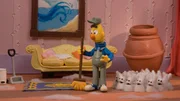 Ernie und Bert arbeiten als Putzm&auml;nner. Das Haus von Miss Moshley ist voller Staubh&auml;schen, die ganz besonders gro&szlig; und staubig sind.