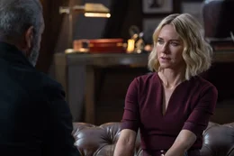 Jemma Wells (Naomi Watts)  Die Verwendung des sendungsbezogenen Materials ist nur mit dem Hinweis und Verlinkung auf RTL+ gestattet.