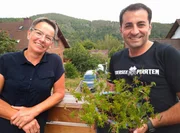 Renate Friederritzi aus Herfurth am Edersee fordert Koch-Profi Ali Güngörmüs mit "Waldecker Krüstchen" und einem Familienrezept mit Zander heraus.