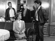 Zum 95. Geburtstag von Armin Mueller-Stahl: Szene aus TATORT: FREIWILD. Helmut Gauss (li.), Tilly Lauenstein und Volker Brandt (re.), im Vordergrund Witta Pohl.