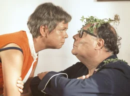 Auch im Urlaub gibts mal &Auml;rger: Willi (Heinz Erhardt) im Clinch mit seiner Frau Sieglinde (Ruth Stephan).