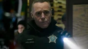 Hank Voight (Jason Beghe)