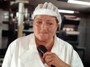 Als Marga erfährt, dass ihr Arbeitgeber seine Frau betrügt, kündigt sie ohne zu zögern ihren Job.