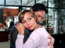 09.03) um 10:30 Uhr im Ersten. Endlich wieder vereint: Maja (Jennifer Nitsch) und Frijo (Helmut Zierl).