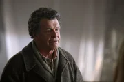 Walter (John Noble)