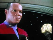 Capt. Benjamin Sisko (Avery Brooks)