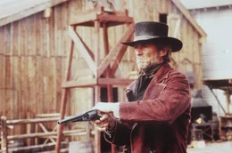 Der namenlose Reiter (Clint Eastwood) kommt einer Gruppe von Goldsch&uuml;rfern zu Hilfe ...