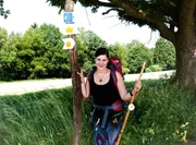 F&uuml;r Martina Herrmann ist Pilgern ein Weg zu sich selbst zu finden. Auf dem Jakobsweg ist sie schon bis nach Spanien gelaufen. Die Reise hat sie ver&auml;ndert, sensibler aber auch selbstbewusster gemacht, ihren Glauben gest&auml;rkt.