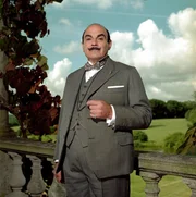 Hercule Poirot (David Suchet).