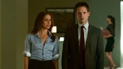 Mike (Patrick J. Adams) und Rachel (Meghan Markle) setzen alles daran, die Spur des unterschlagenen Geldes bis zu den verantwortlichen Konten zurückzuverfolgen. Mike (Patrick J. Adams) und Rachel (Meghan Markle) setzen alles daran, die Spur des unterschlagenen Geldes bis zu den verantwortlichen Konten zurückzuverfolgen.