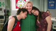 v.li.: Ilana Wexler (Ilana Glazer), Hillary Clinton, Abbi Abrams (Abbi Jacobson)