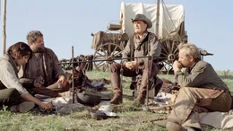 Charley Waite (Kevin Costner), Boss Spearman (Robert Duvall, 2. v. re.), Mose (Abraham Benrubi) und Button (Diego Luna, li.) f&uuml;hren ein einfaches, aber gl&uuml;ckliches Cowboy-Leben.