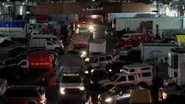 Wer den "Central de Abasto" mit Auto oder Lkw ansteuert, muss sich in Geduld &uuml;ben. &Uuml;ber 50.000 Fahrzeuge befahren den Markt tagt&auml;glich.
