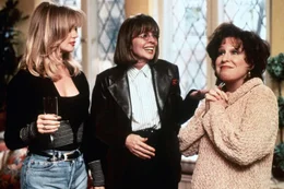 Brenda (Bette Midler, r.), Elise (Goldie Hawn, l.) und Annie (Diane Keaton, M.) haben alle drei das gleiche Problem : ihre Ehem&auml;nner!