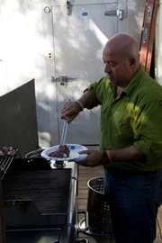Andrew Zimmern