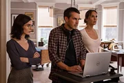 (v.l.n.r.) Kate (Brooke Lyons); Felix (Tate Ellington); Amelia Sachs (Arielle Kebbel) (v.l.n.r.) Kate (Brooke Lyons); Felix (Tate Ellington); Amelia Sachs (Arielle Kebbel)
