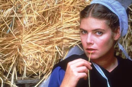 Als sich die verwitwete Rachel (Kelly McGillis) in Polizeidetektiv John Book verliebt, hat sie die Mitglieder der Amish-People gegen sich ...