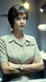 Sarah MacKenzie (Catherine Bell)