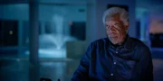 Damon (Morgan Freeman)