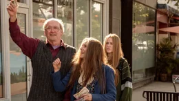 Richard Jenkins (Robert), Debra Winger (Theresa), Evan Rachel Wood (Old Dolio).