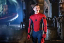 Auf Klassenfahrt nach Europa muss Peter Parker (Tom Holland) in sein Spider-Man-Kost&uuml;m schl&uuml;pfen, um die Welt vor den Elementals zu retten.