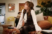 Lauren (Katherine Parkinson)