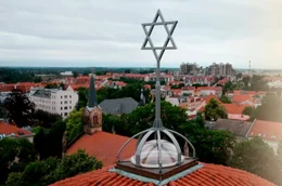 Seit 2022 steht er wieder auf der G&ouml;rlitzer Synagoge &ndash; Der Davidstern