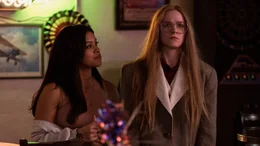 Gina Rodriguez (Melanie), Evan Rachel Wood (Old Dolio).