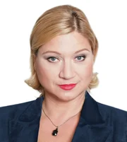 Lotte Hetzer (Susanne Szell)