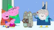 L-R: Mummy Pig, George Pig, Peppa Pig, Daddy Pig, Grampy Rabbit