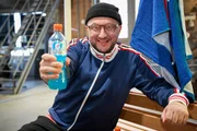 besseresser: Tricks der Lebensmittelindustrie weltweit: Sebastian Lege nimmt US-Marken unter die Lupe: Was steckt hinter dem sportlichen Image von Gatorade? besseresser: Tricks der Lebensmittelindustrie weltweit: Sebastian Lege nimmt US-Marken unter die Lupe: Was steckt hinter dem sportlichen Image von Gatorade?